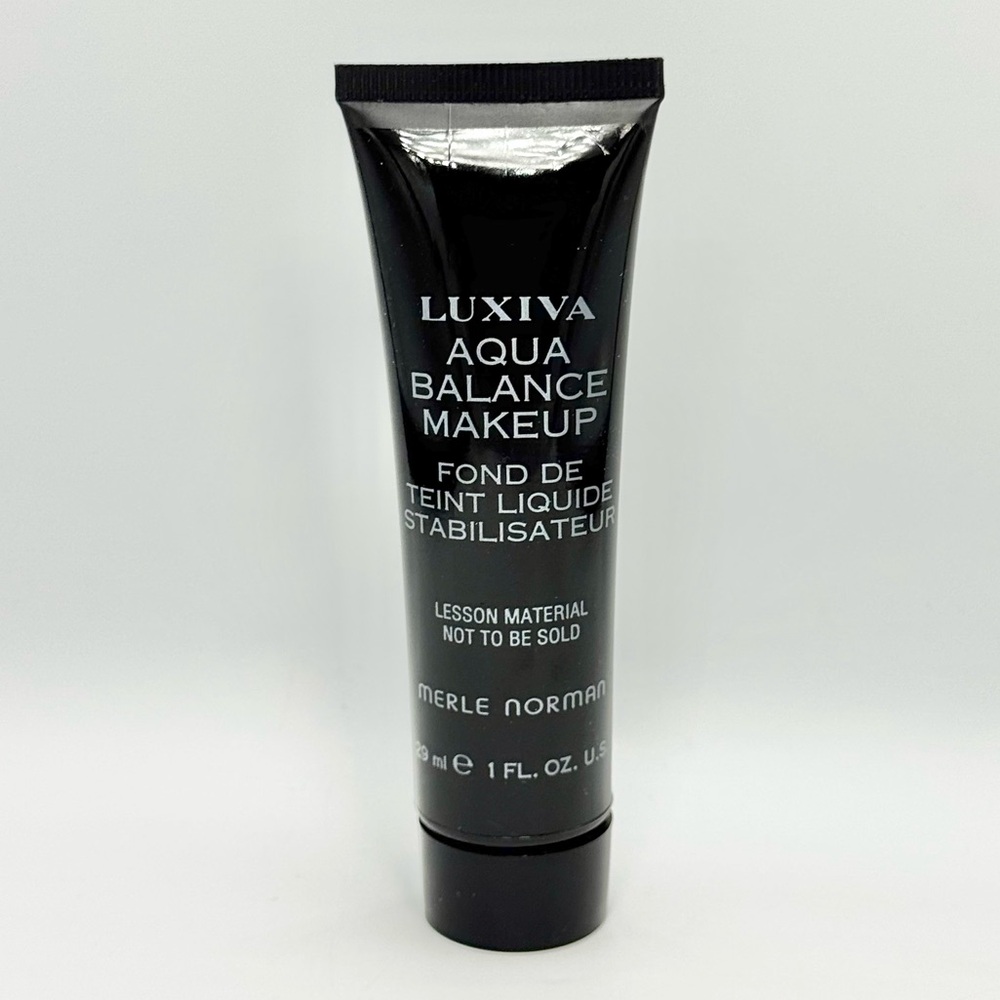 Merle Norman Luxiva Aqua Balance Makeup - M54 - 1 fl. oz.